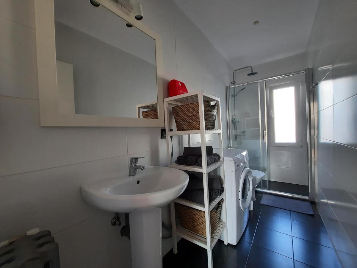 Apartamento Centro Gijon Con Wifi Gratis Y Parking Publico Proximo Incluido Eksteriør billede