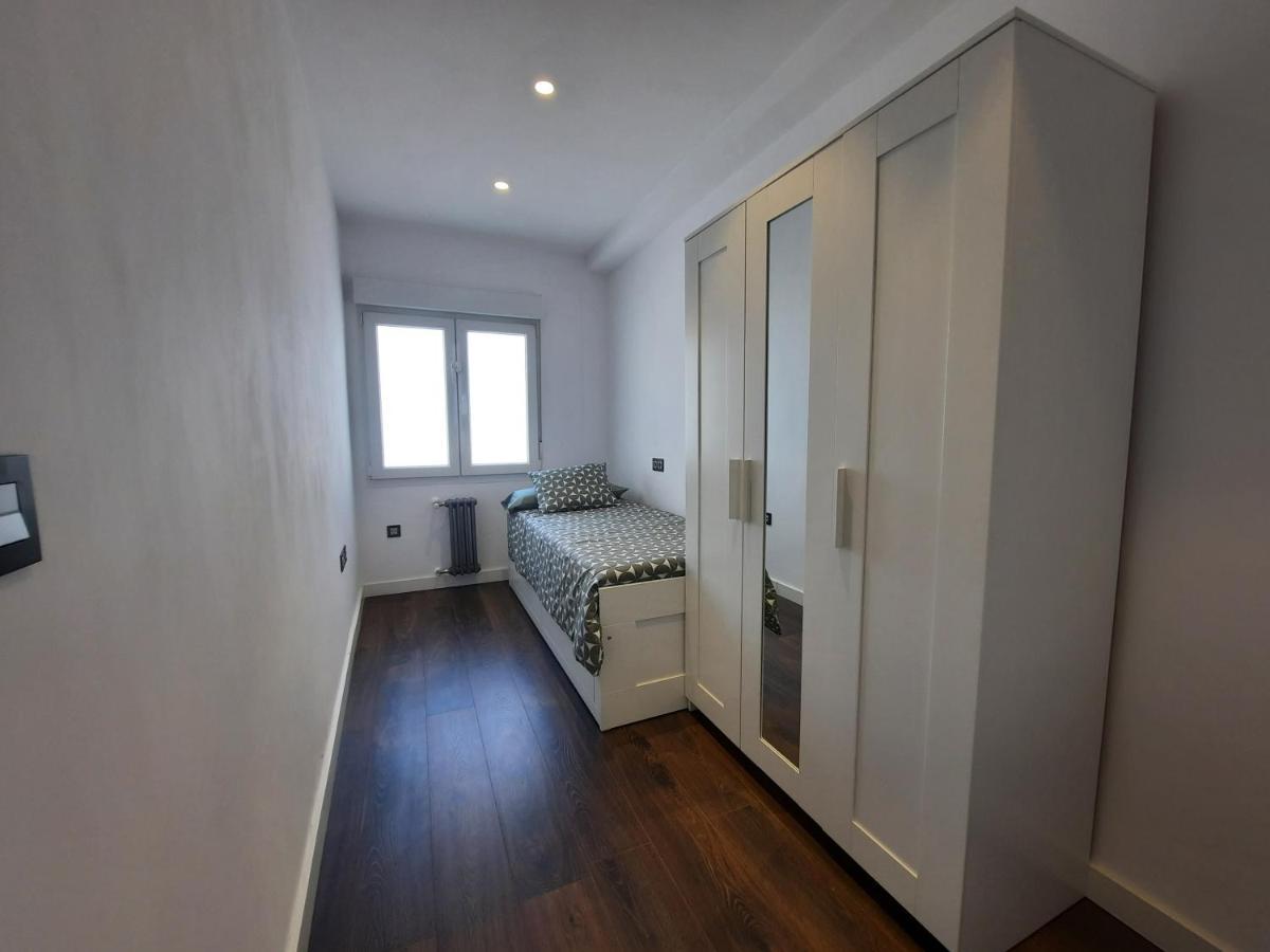 Apartamento Centro Gijon Con Wifi Gratis Y Parking Publico Proximo Incluido Eksteriør billede