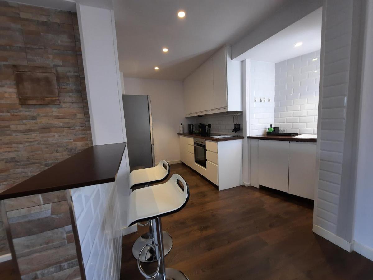 Apartamento Centro Gijon Con Wifi Gratis Y Parking Publico Proximo Incluido Eksteriør billede
